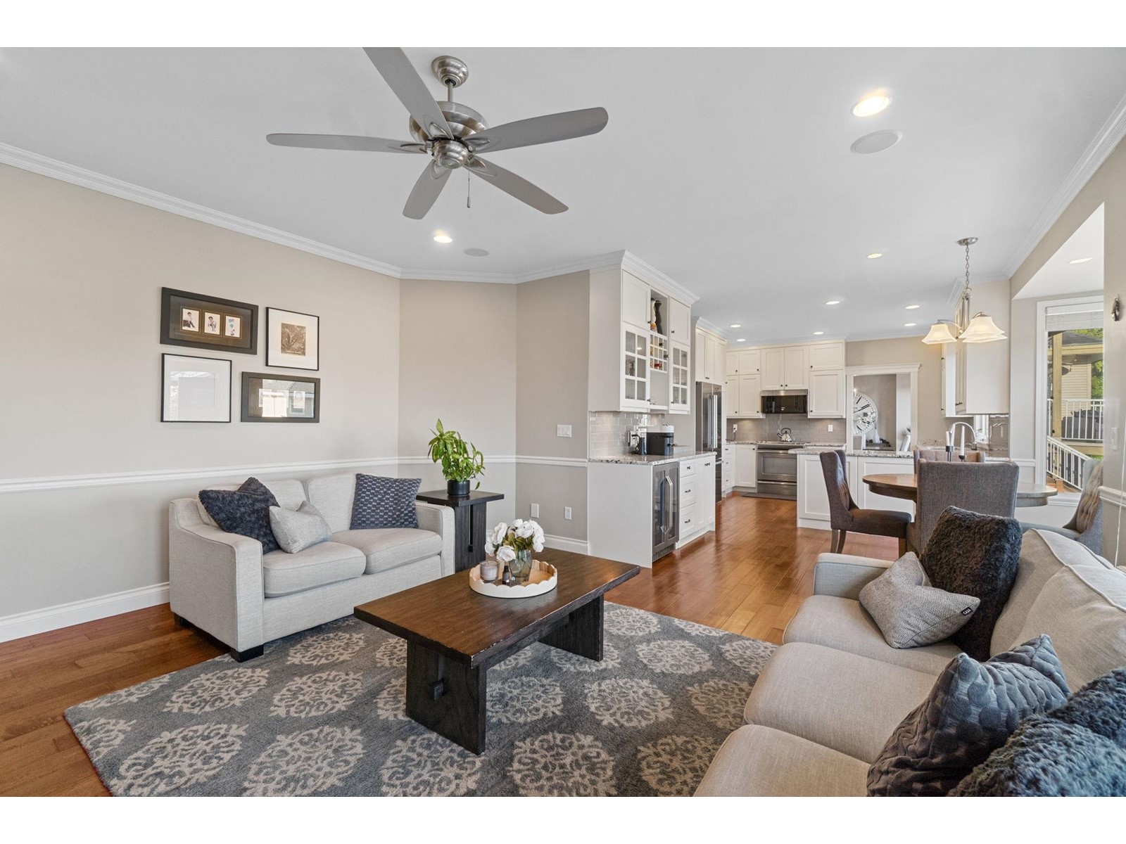16966 Friesian Drive, Surrey, British Columbia  V3S 8P3 - Photo 6 - R3005346