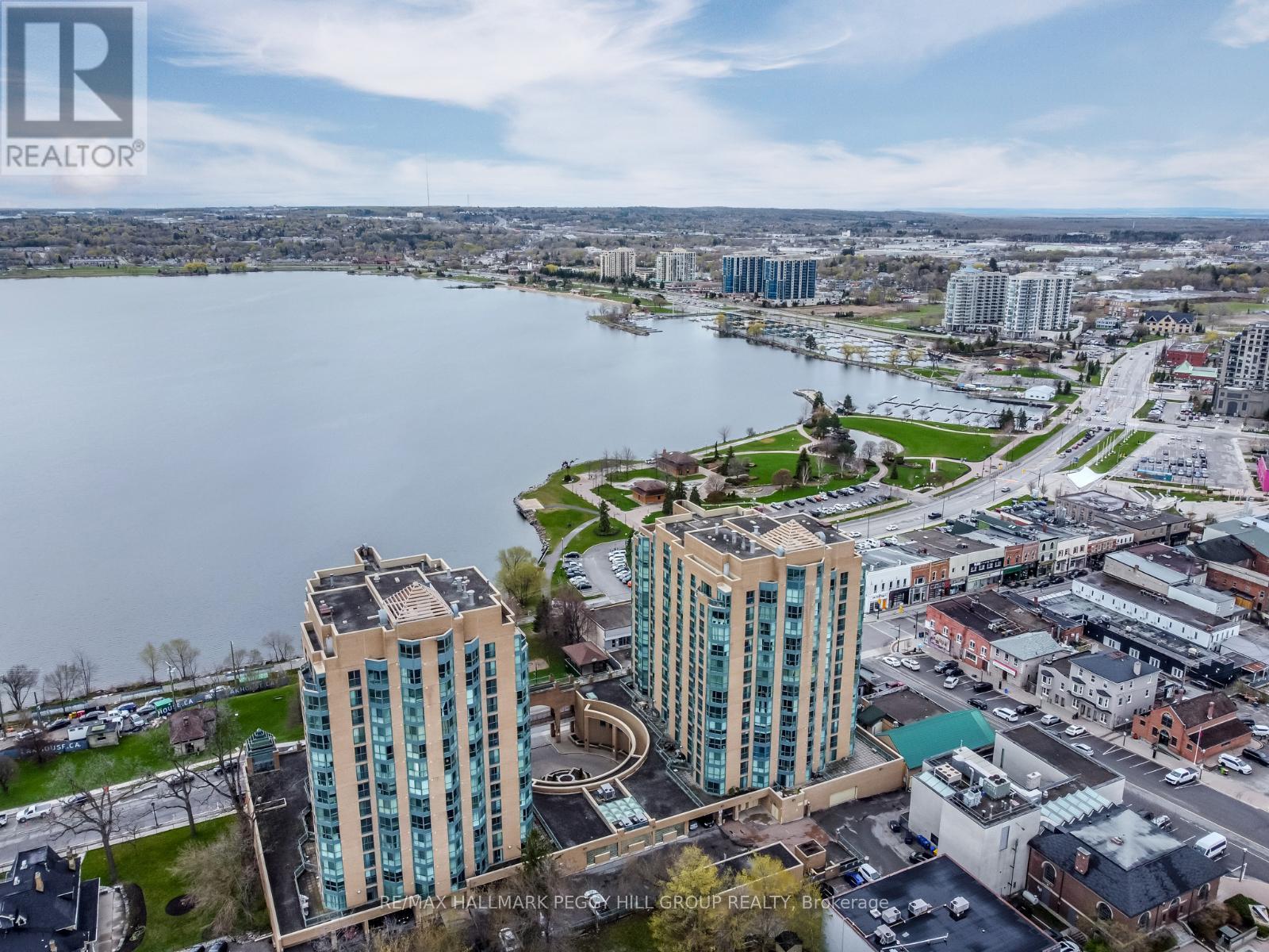 605 - 140 Dunlop Street E, Barrie, Ontario  L4M 6H9 - Photo 1 - S12162762