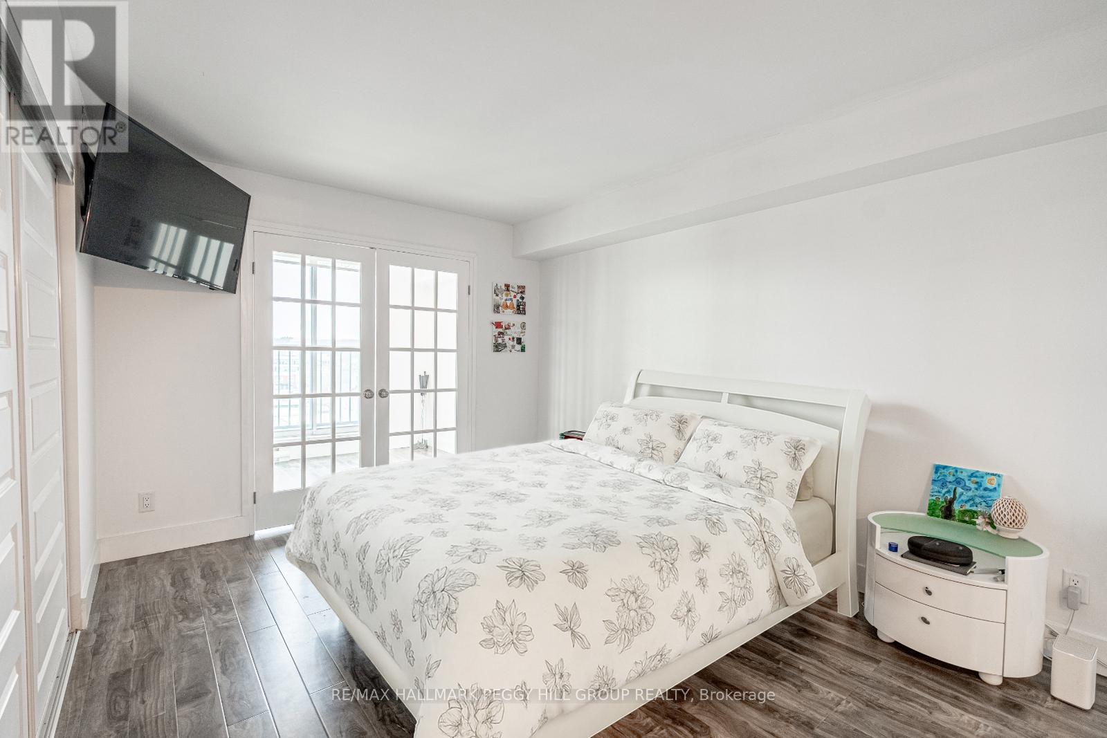605 - 140 Dunlop Street E, Barrie, Ontario  L4M 6H9 - Photo 8 - S12162762