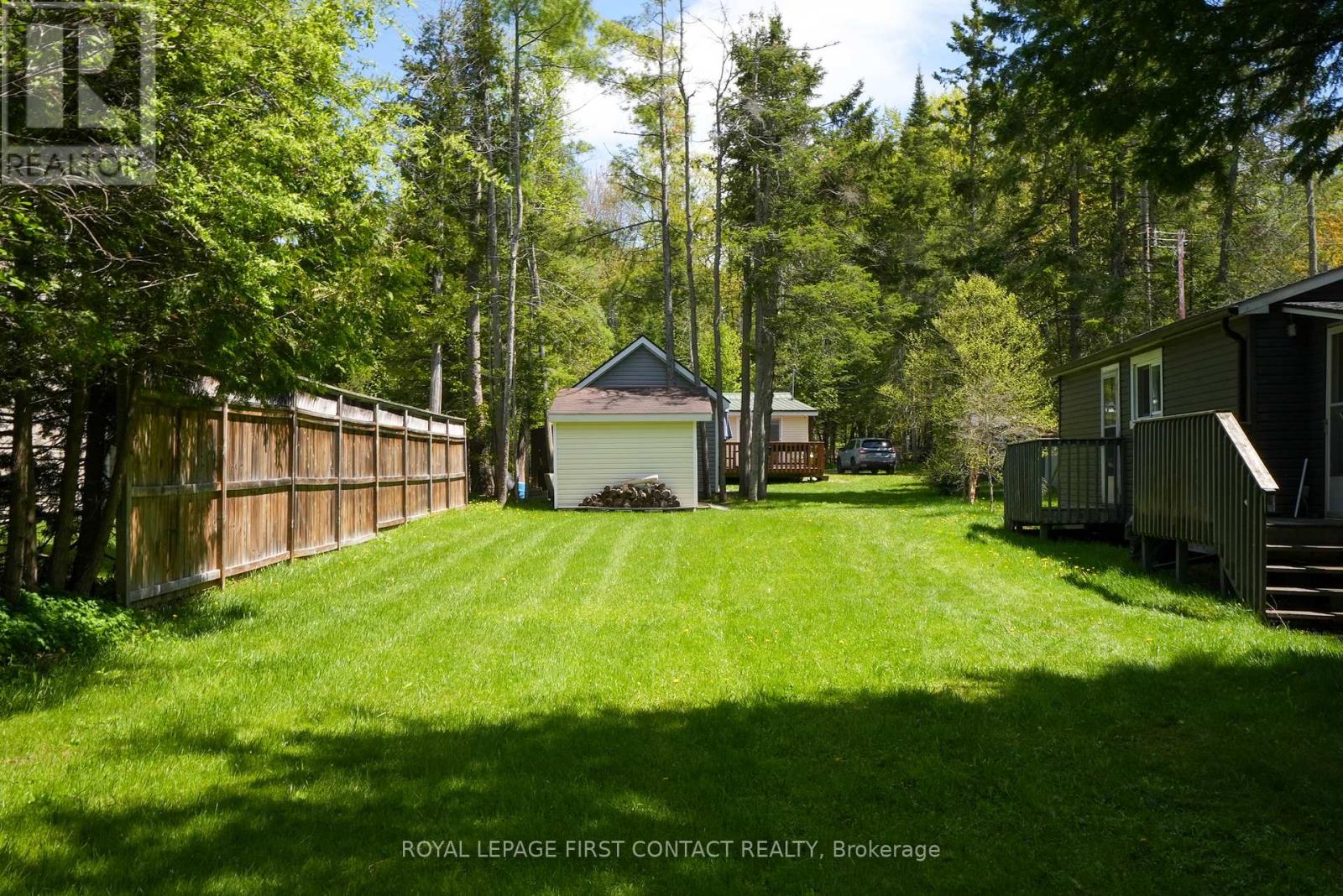 8 Buttercup Lane, Springwater, Ontario  L0L 1P0 - Photo 11 - S12162778