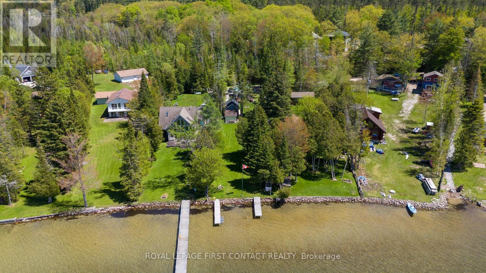 8 Buttercup Lane, Springwater, Ontario  L0L 1P0 - Photo 15 - S12162778