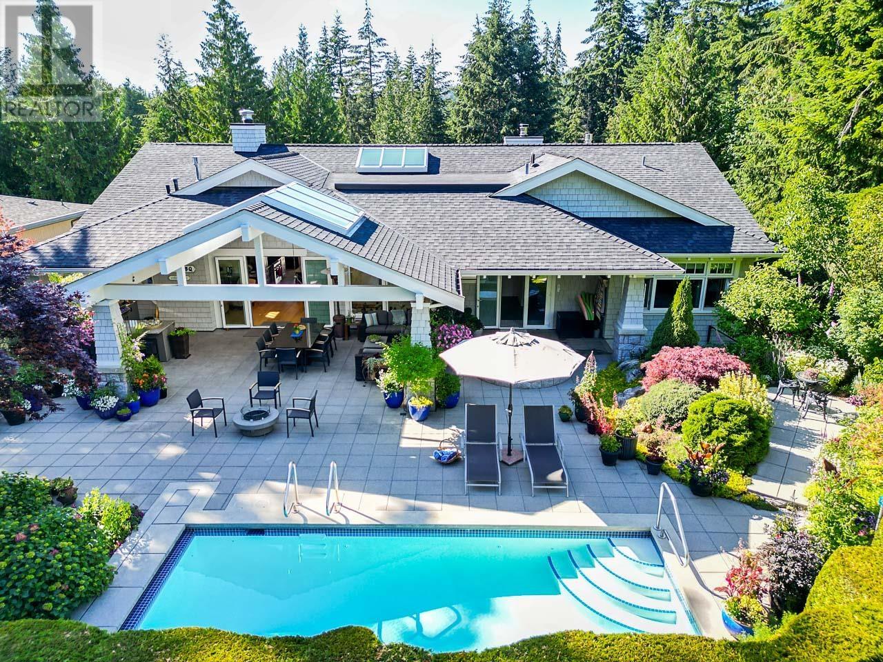 4696 Woodgreen Drive, West Vancouver, British Columbia  V7S 2V5 - Photo 2 - R3004331
