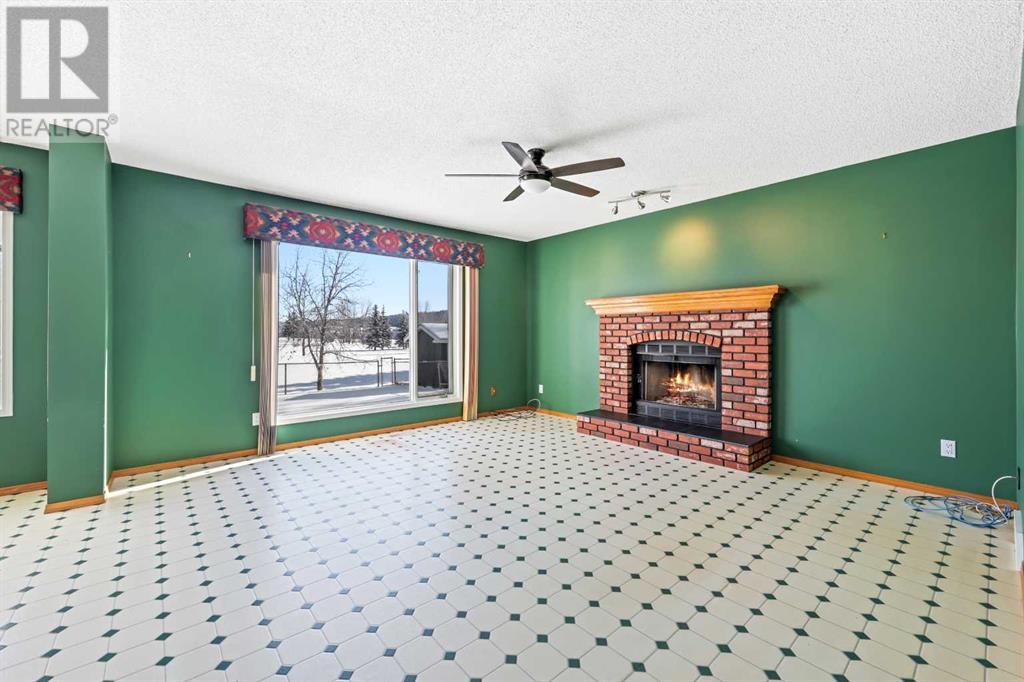 45 Riverview Circle, Cochrane, Alberta  T0L 0W4 - Photo 10 - A2222494