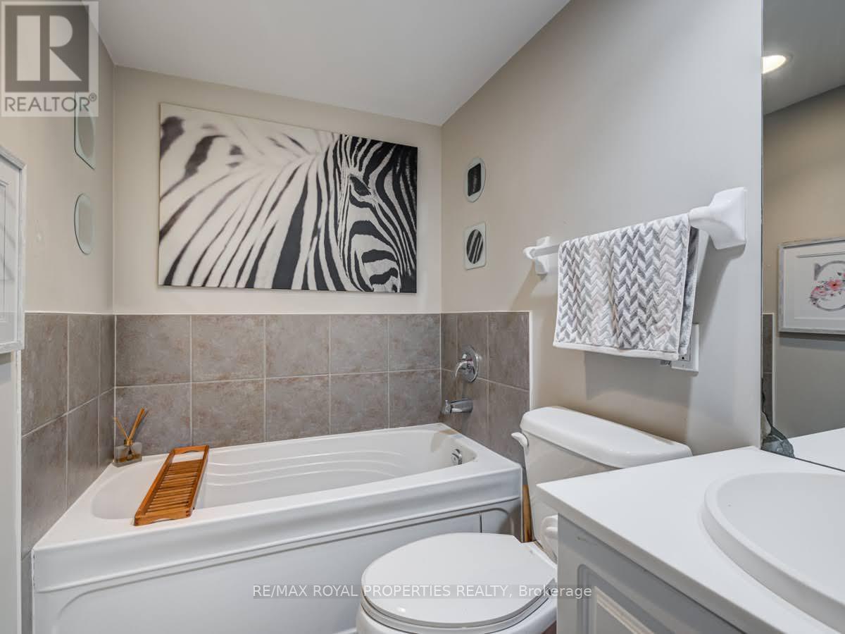 507 - 410 Queens Quay W, Toronto, Ontario  M5V 3T1 - Photo 11 - C12162805
