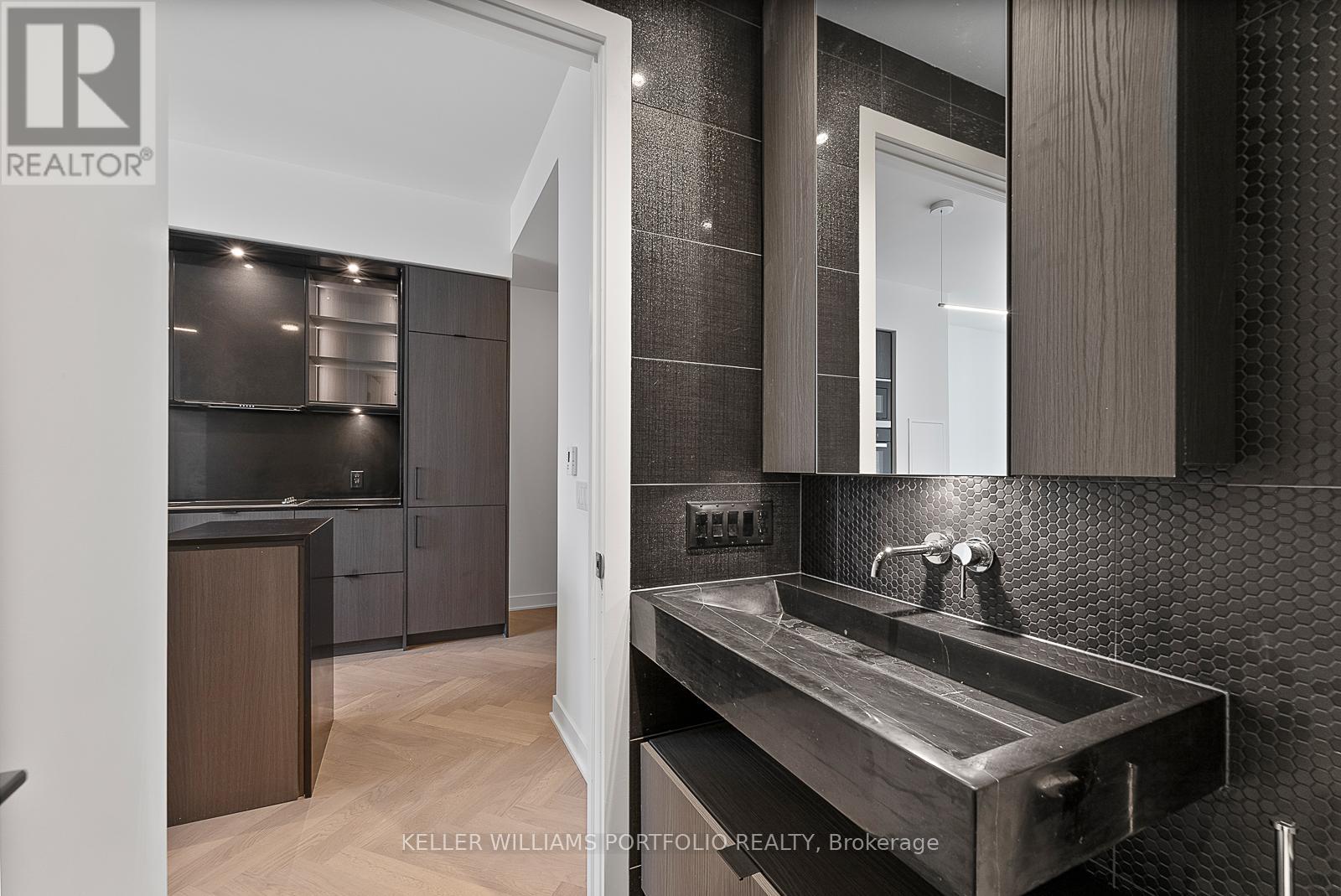 2907 - 11 Yorkville Avenue, Toronto, Ontario  M4W 0B7 - Photo 22 - C12162856