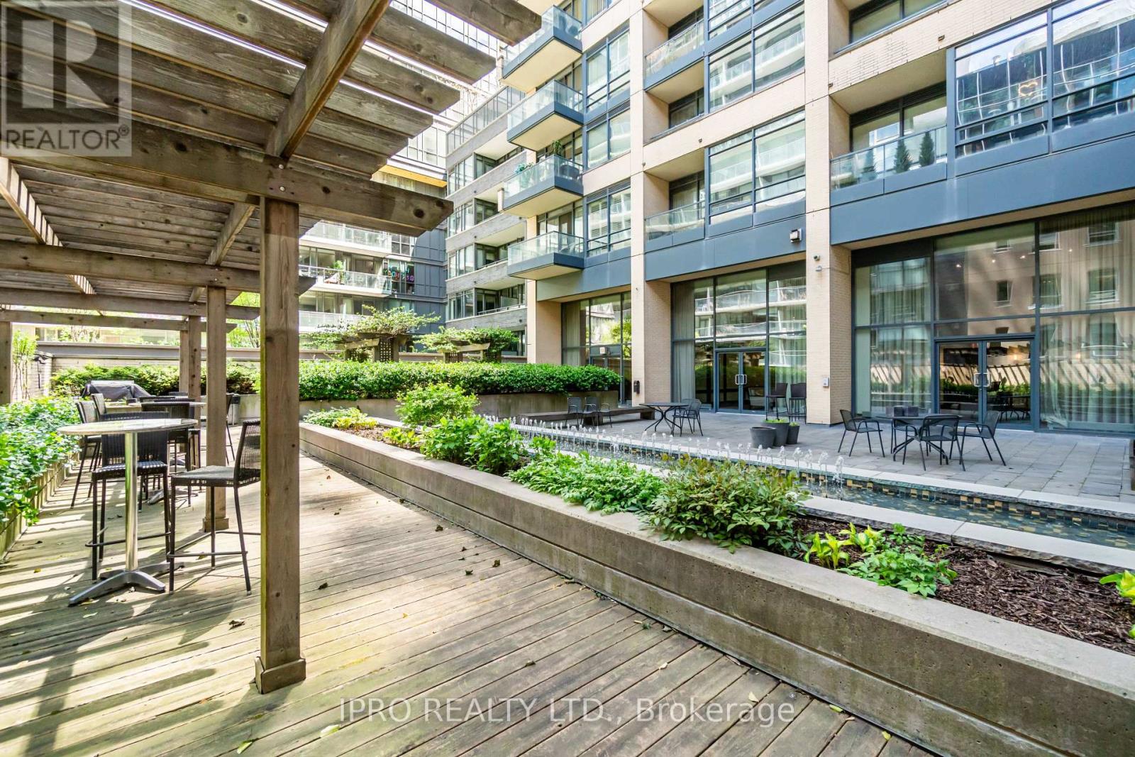 1218 - 438 King Street W, Toronto, Ontario  M4M 3H3 - Photo 18 - C12162904