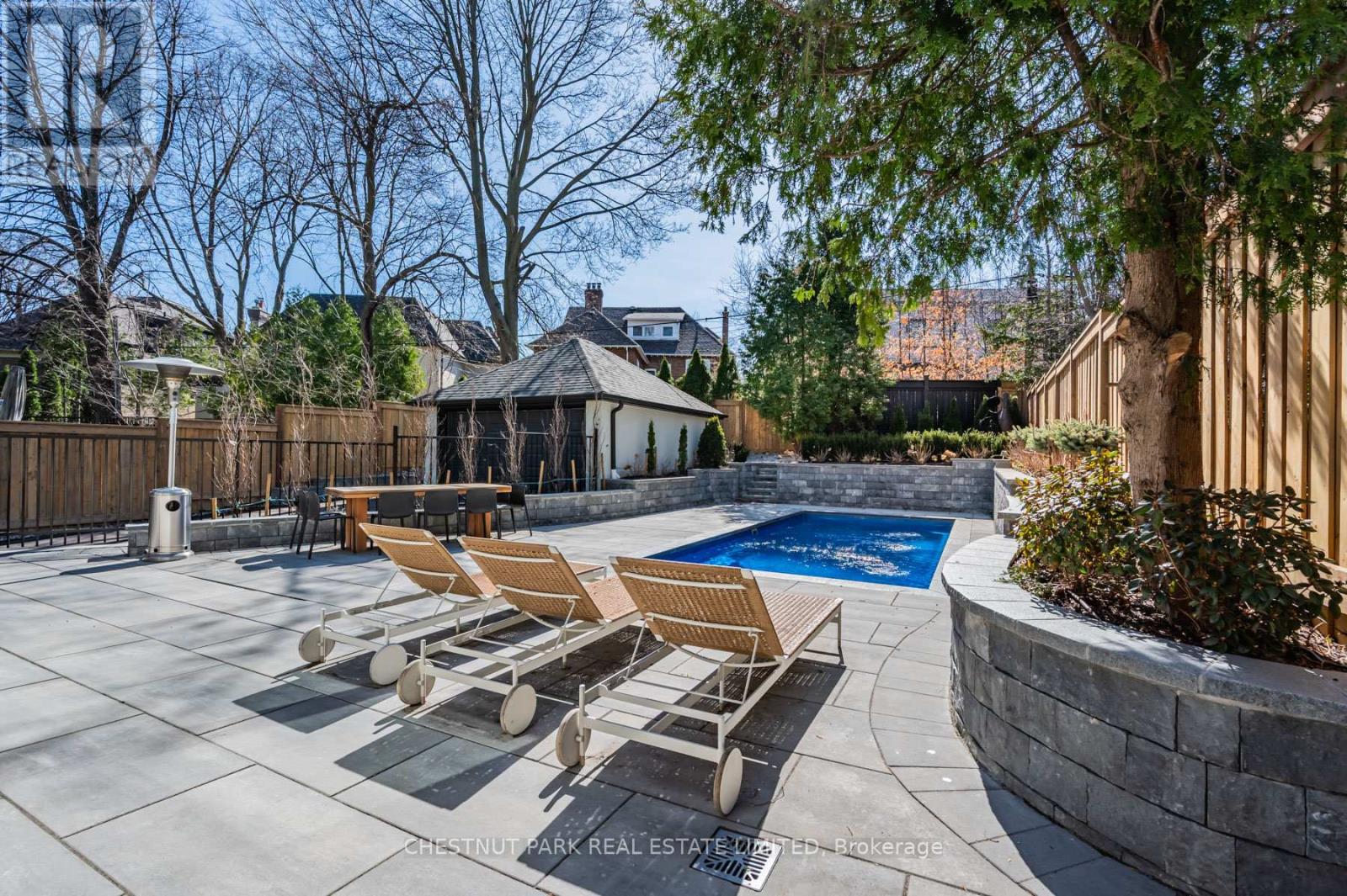 508 Vesta Drive, Toronto, Ontario  M5P 3A8 - Photo 34 - C12162918