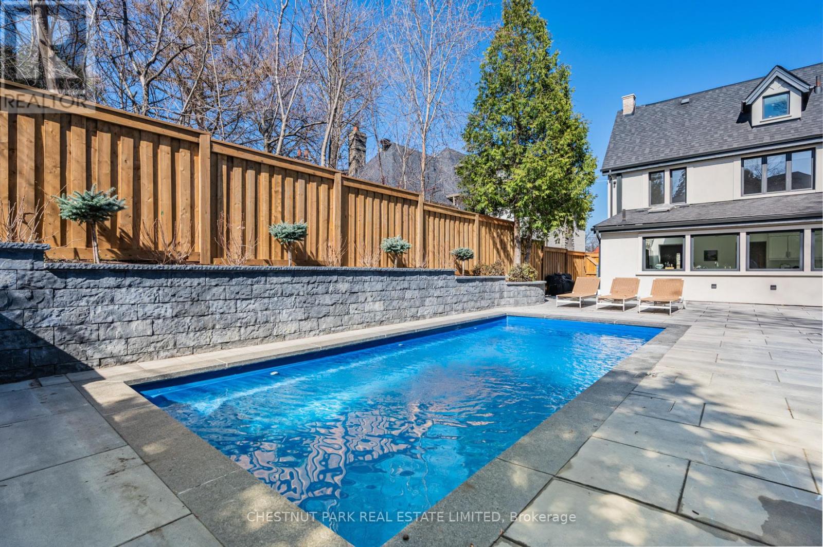 508 Vesta Drive, Toronto, Ontario  M5P 3A8 - Photo 37 - C12162918