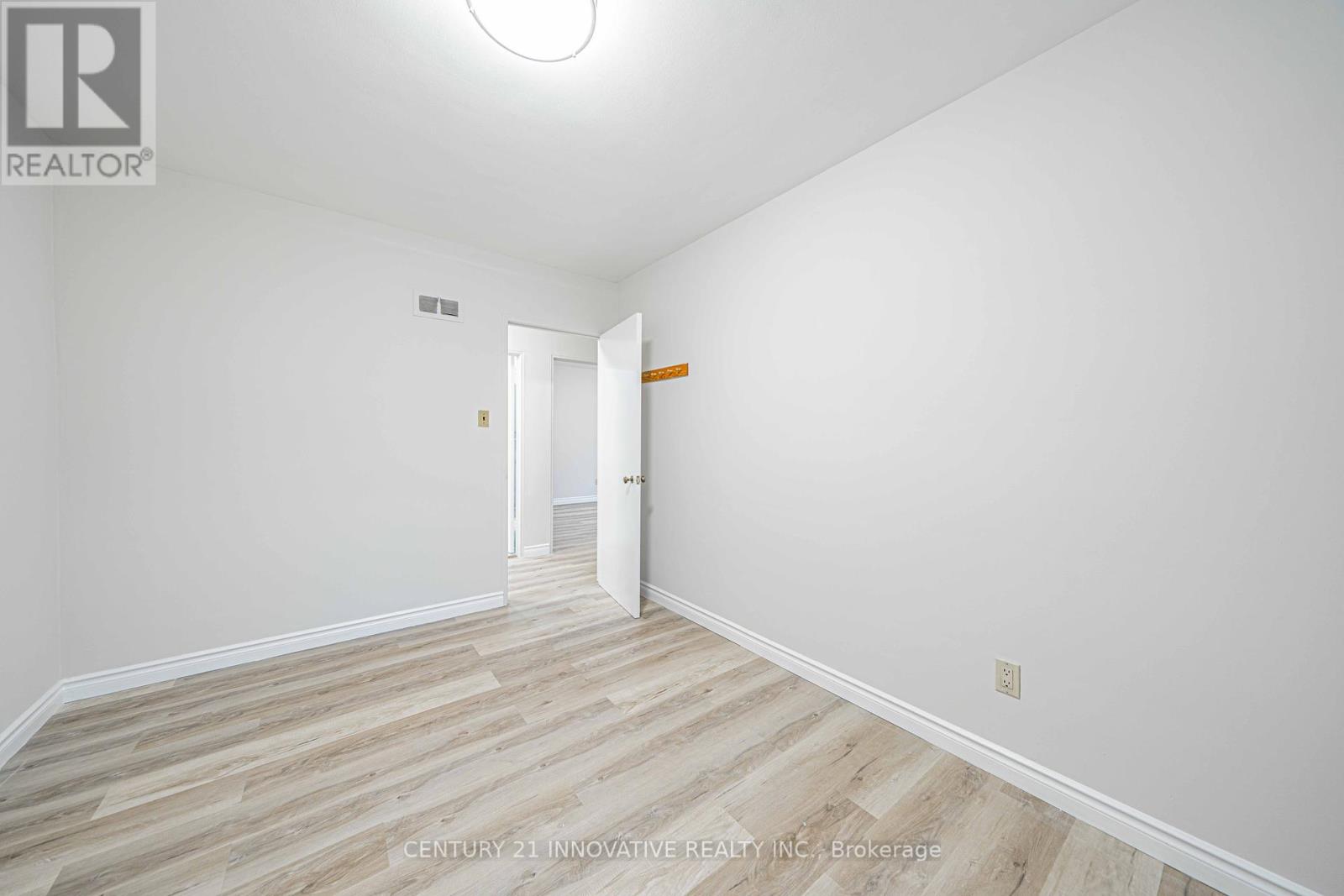 Main - 22 Carysfort Road, Toronto, Ontario  M8Z 4X2 - Photo 24 - W12162683