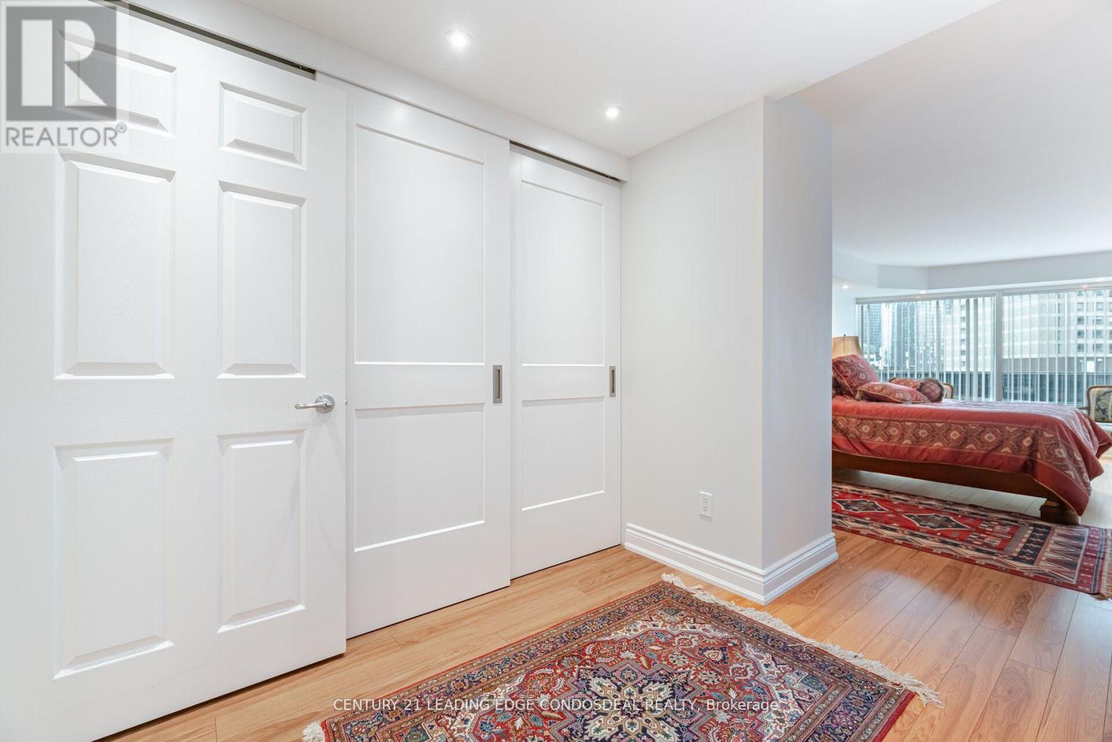 2106 - 33 University Avenue, Toronto, Ontario  M5J 2S7 - Photo 29 - C12162966