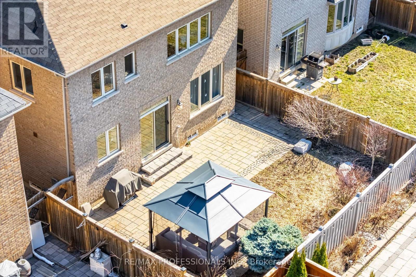 35 Lampman Crescent, Brampton, Ontario  L6X 3A3 - Photo 47 - W12162712