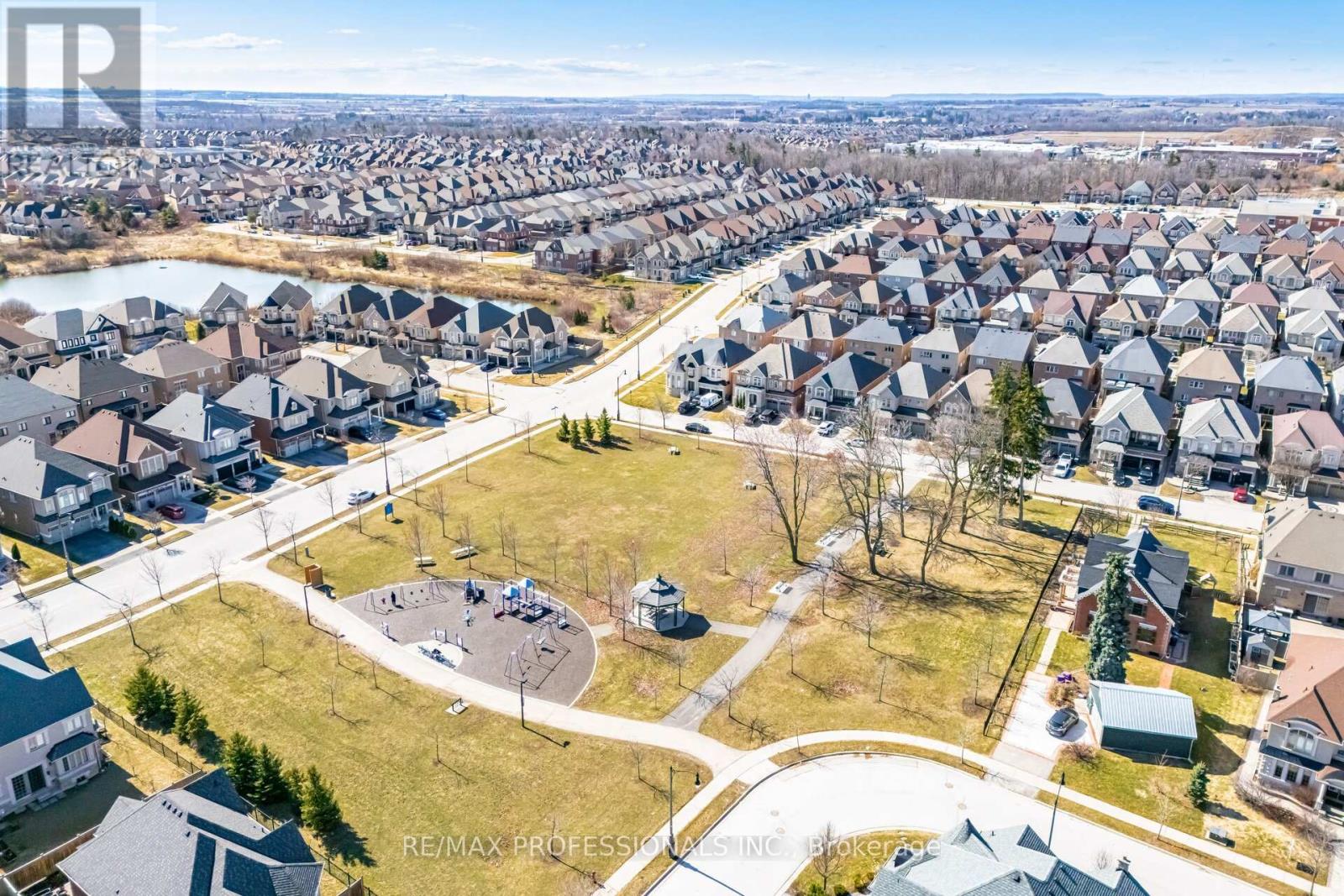 35 Lampman Crescent, Brampton, Ontario  L6X 3A3 - Photo 50 - W12162712