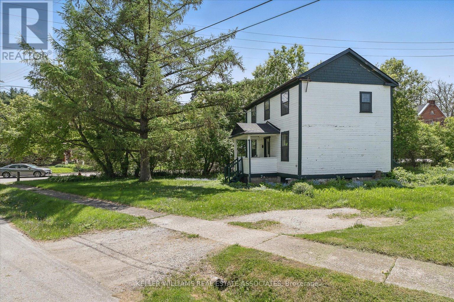 401 Draper Street, Halton Hills, Ontario  L7G 4B6 - Photo 20 - W12162722