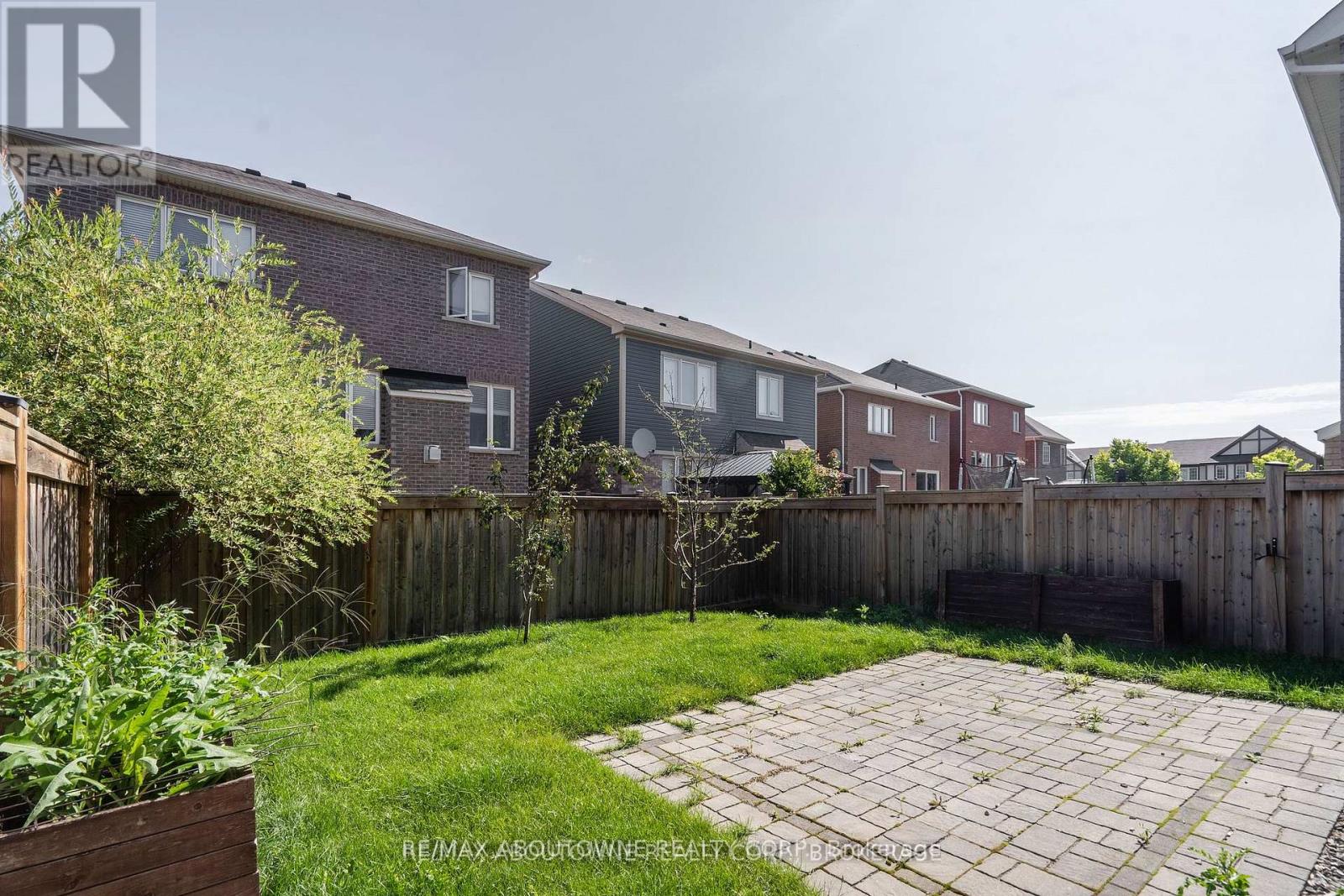 357 Snoek Point, Milton, Ontario  L9T 8X9 - Photo 20 - W12162732