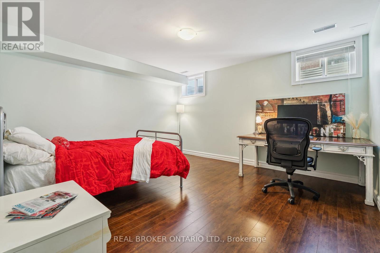14 Teignmouth Avenue, Toronto, Ontario  M6E 1S5 - Photo 35 - W12162756