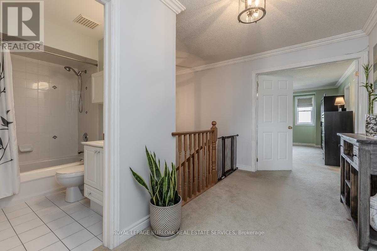 5334 Dryden Avenue, Burlington, Ontario  L7L 6Y7 - Photo 21 - W12162760