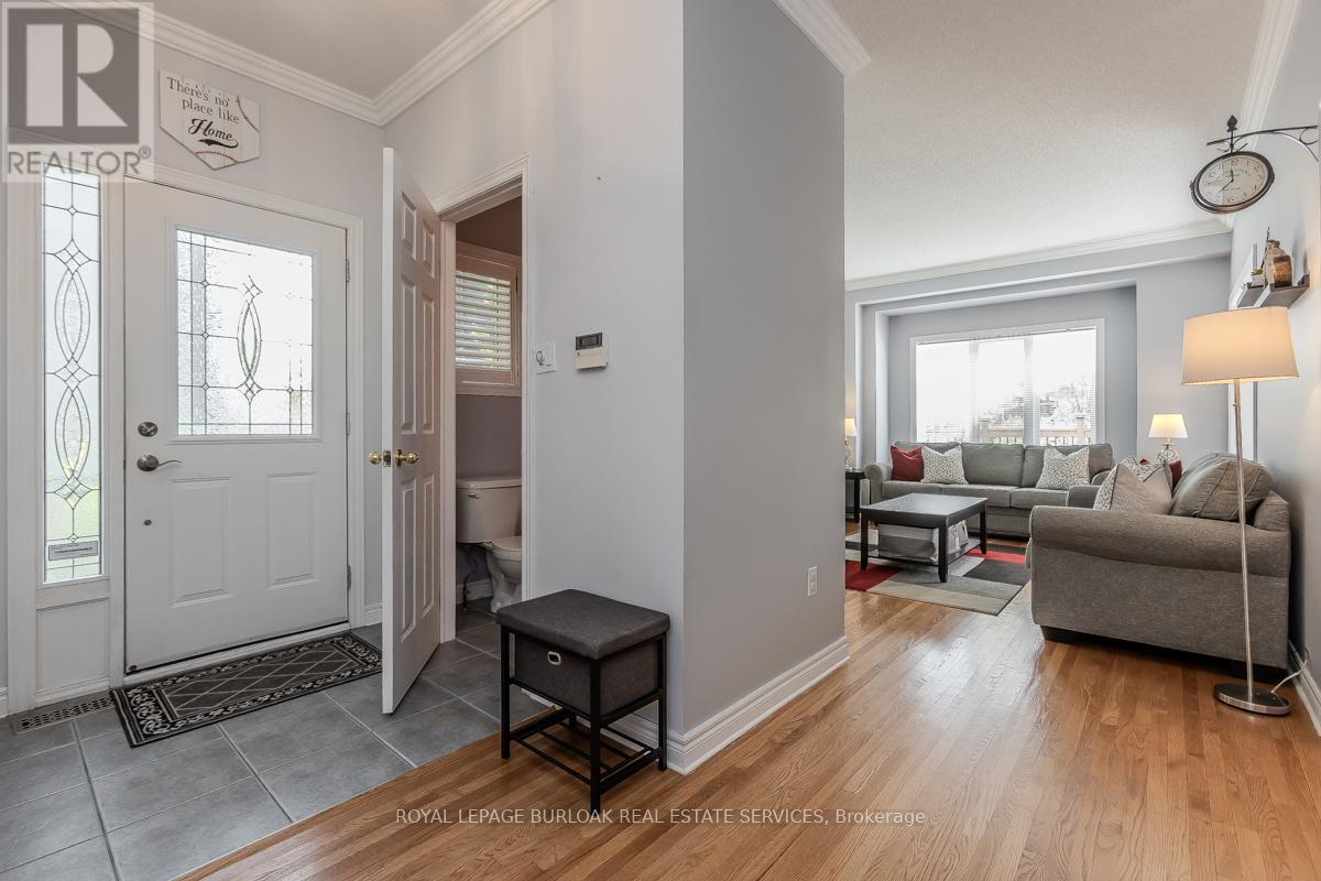 5334 Dryden Avenue, Burlington, Ontario  L7L 6Y7 - Photo 6 - W12162760