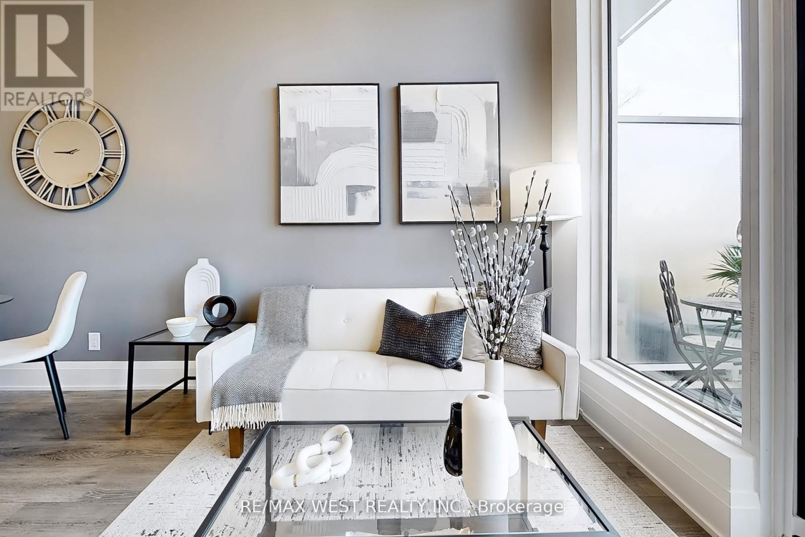 205 - 20 Brin Drive, Toronto, Ontario  M8X 0B2 - Photo 5 - W12162764