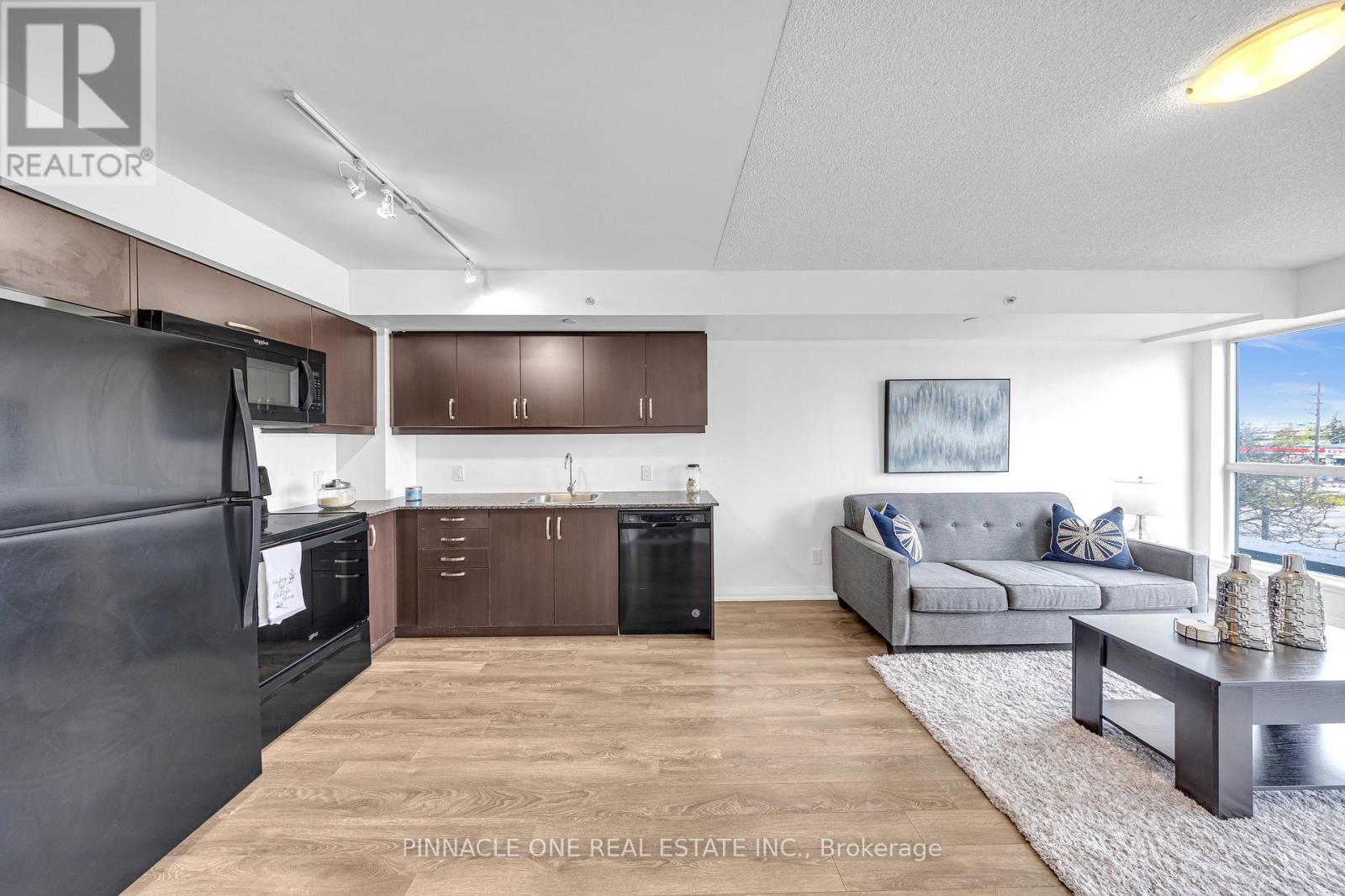 213 - 30 Meadowglen Place, Toronto, Ontario  M1G 0A6 - Photo 11 - E12162787