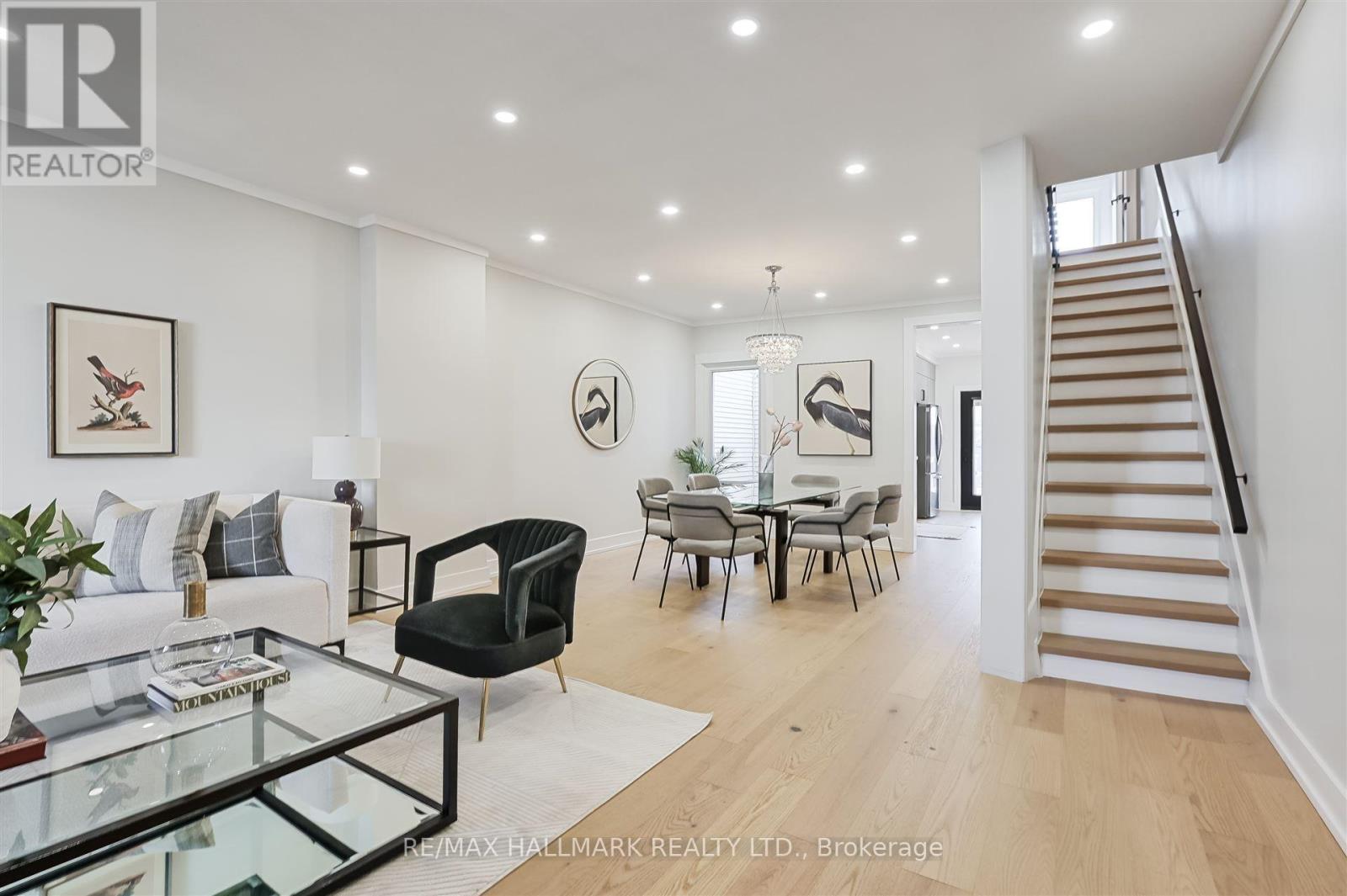 263 Withrow Avenue, Toronto (North Riverdale), Ontario  M4K 1E3 - Photo 6 - E12162877