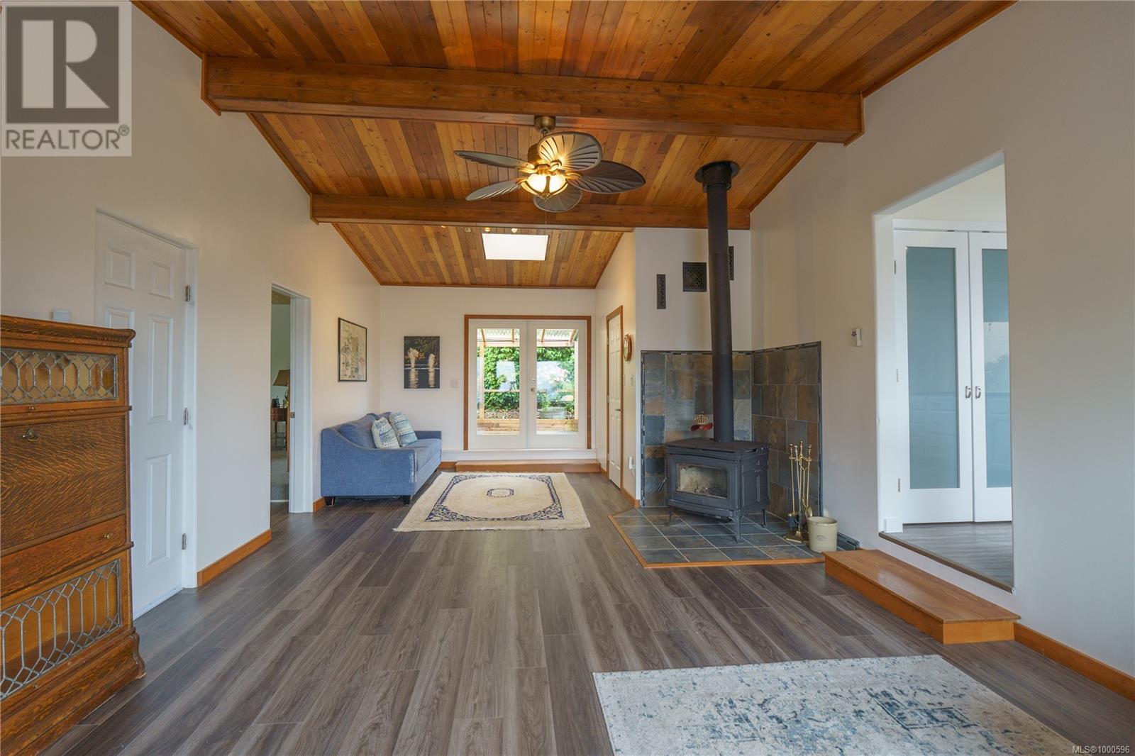 204 Birch St, Ucluelet, British Columbia  V0R 3A0 - Photo 10 - 1000596
