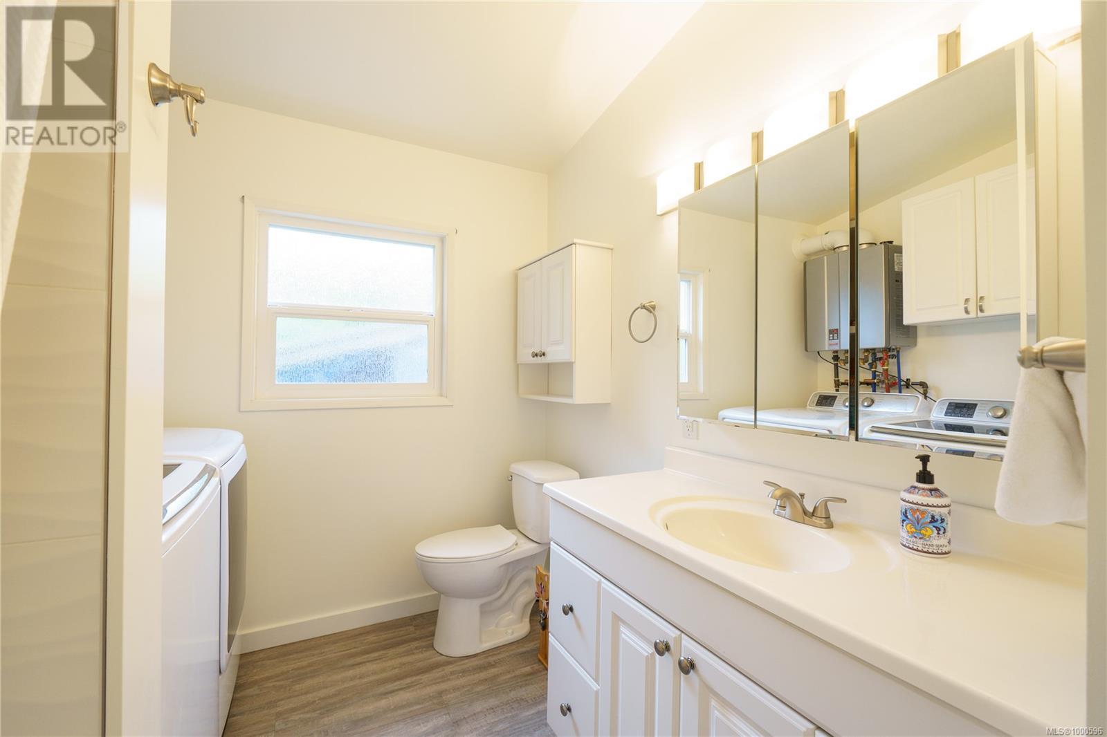 204 Birch St, Ucluelet, British Columbia  V0R 3A0 - Photo 23 - 1000596