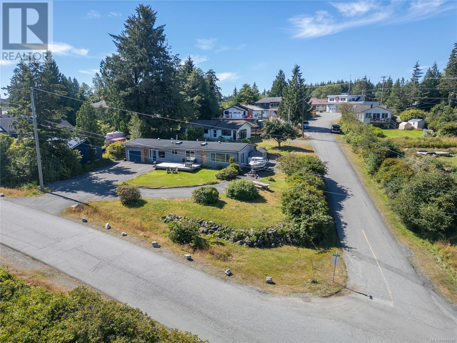 204 Birch St, Ucluelet, British Columbia  V0R 3A0 - Photo 32 - 1000596