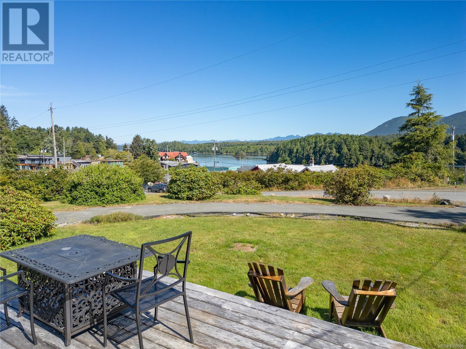 204 Birch St, Ucluelet, British Columbia  V0R 3A0 - Photo 2 - 1000596