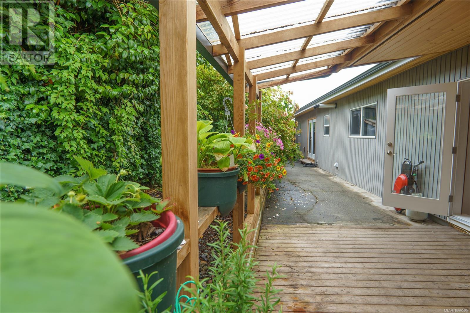 204 Birch St, Ucluelet, British Columbia  V0R 3A0 - Photo 29 - 1000596