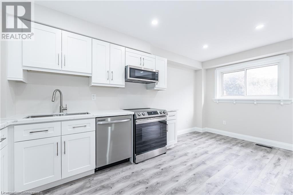 51 Paulander Drive Unit# 95, Kitchener, Ontario  N2M 5E5 - Photo 14 - 40731050
