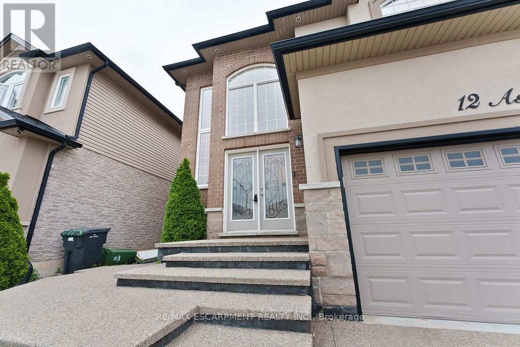 Property at 12 ASCOLI DRIVE image 2