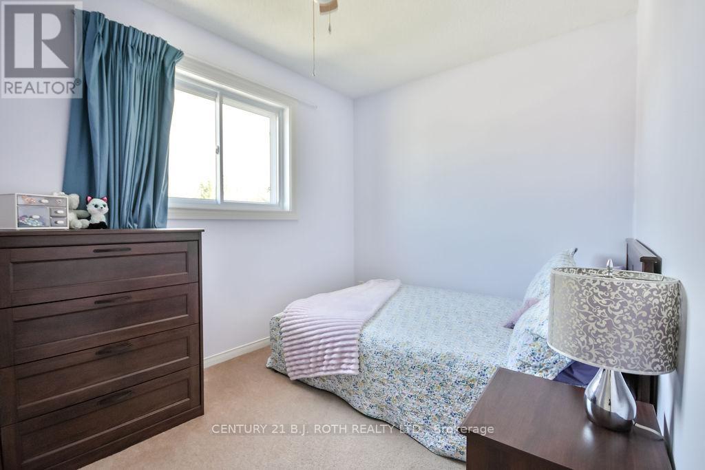 695 Candaras Street, Innisfil, Ontario  L9S 2G9 - Photo 19 - N12162820