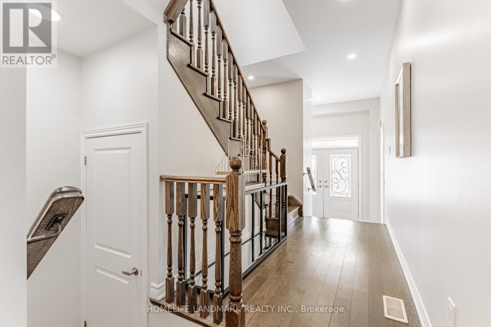 Property at 44 GERDEN DRIVE image 3