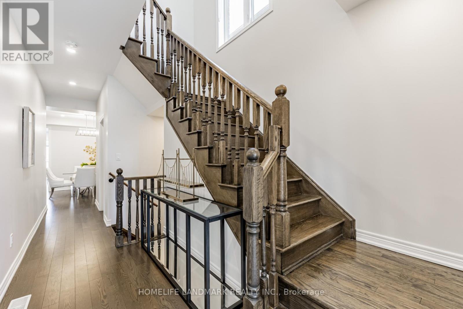 44 Gerden Drive, Richmond Hill, Ontario  L4S 0H1 - Photo 4 - N12162835