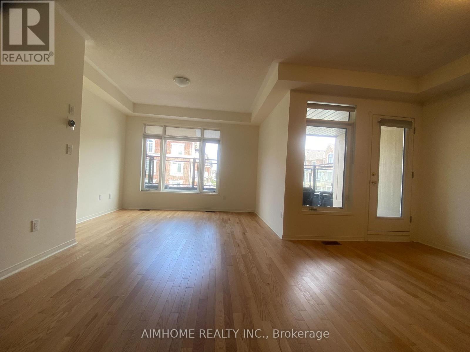 16 Slaney Street, Richmond Hill, Ontario  L4S 0K8 - Photo 2 - N12162892