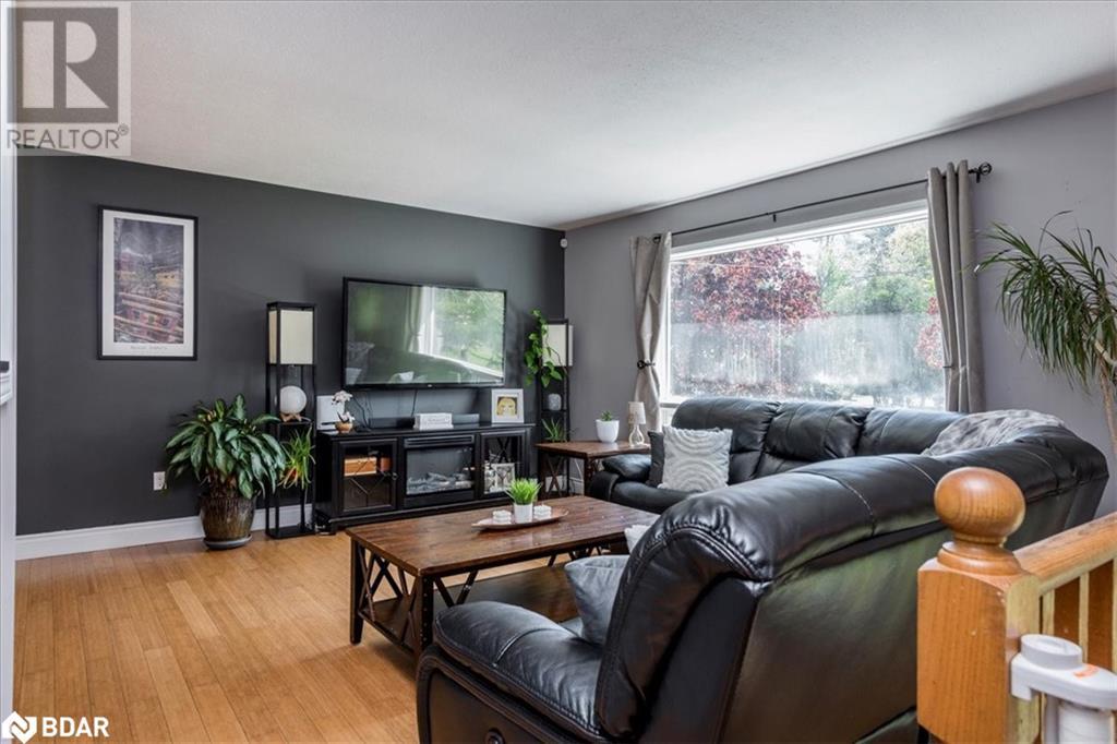 Property at 3974 HORSESHOE VALLEY Road W image 4