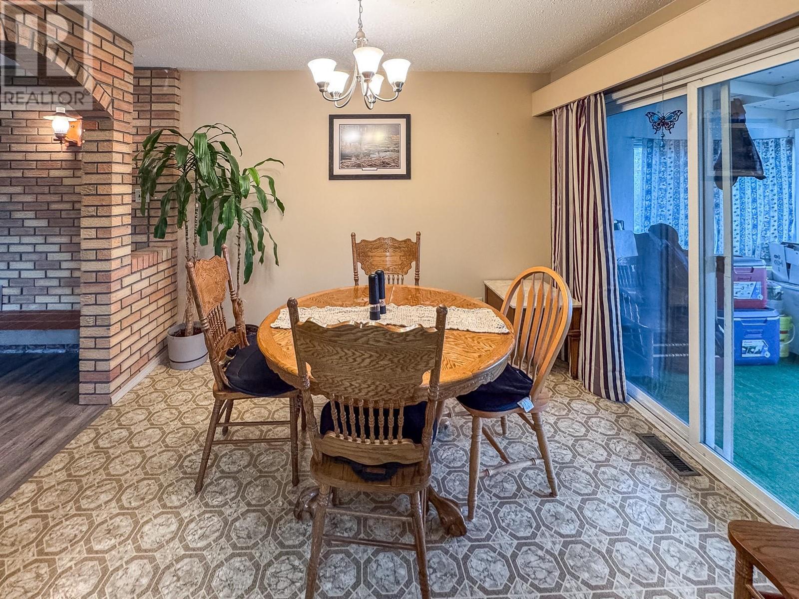 2609 2nd Street S, Cranbrook, British Columbia  V1C 1E3 - Photo 7 - 10348763