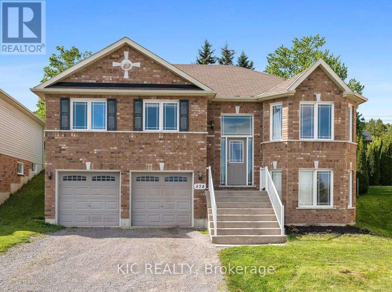 574 Clancy Crescent, Peterborough West, Ontario  K9K 2S2 - Photo 2 - X12163075