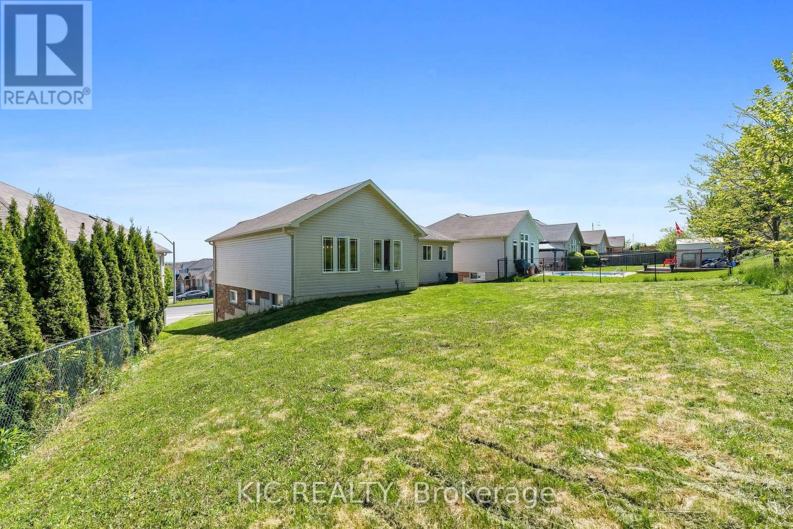 574 Clancy Crescent, Peterborough West, Ontario  K9K 2S2 - Photo 39 - X12163075