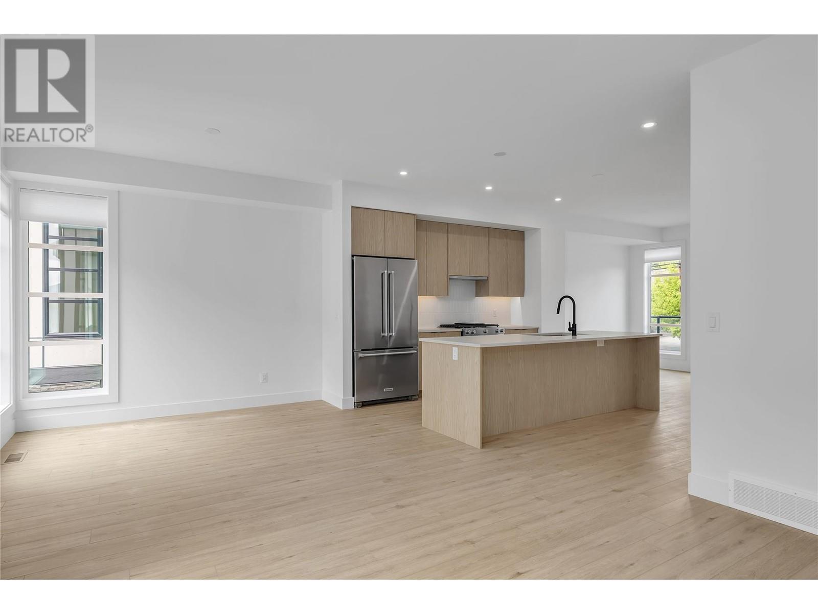 1455 Cara Glen Court Unit# 108, Kelowna, British Columbia  V1V 1A6 - Photo 9 - 10338812