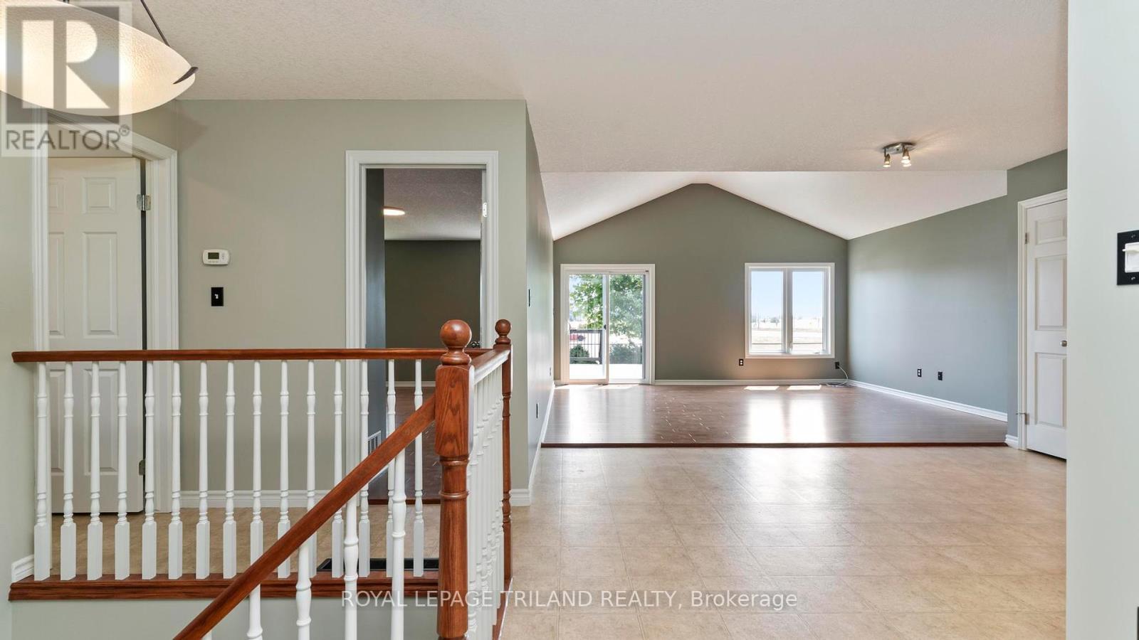 6 Coleman Court, St. Thomas, Ontario  N5R 0A5 - Photo 9 - X12163043