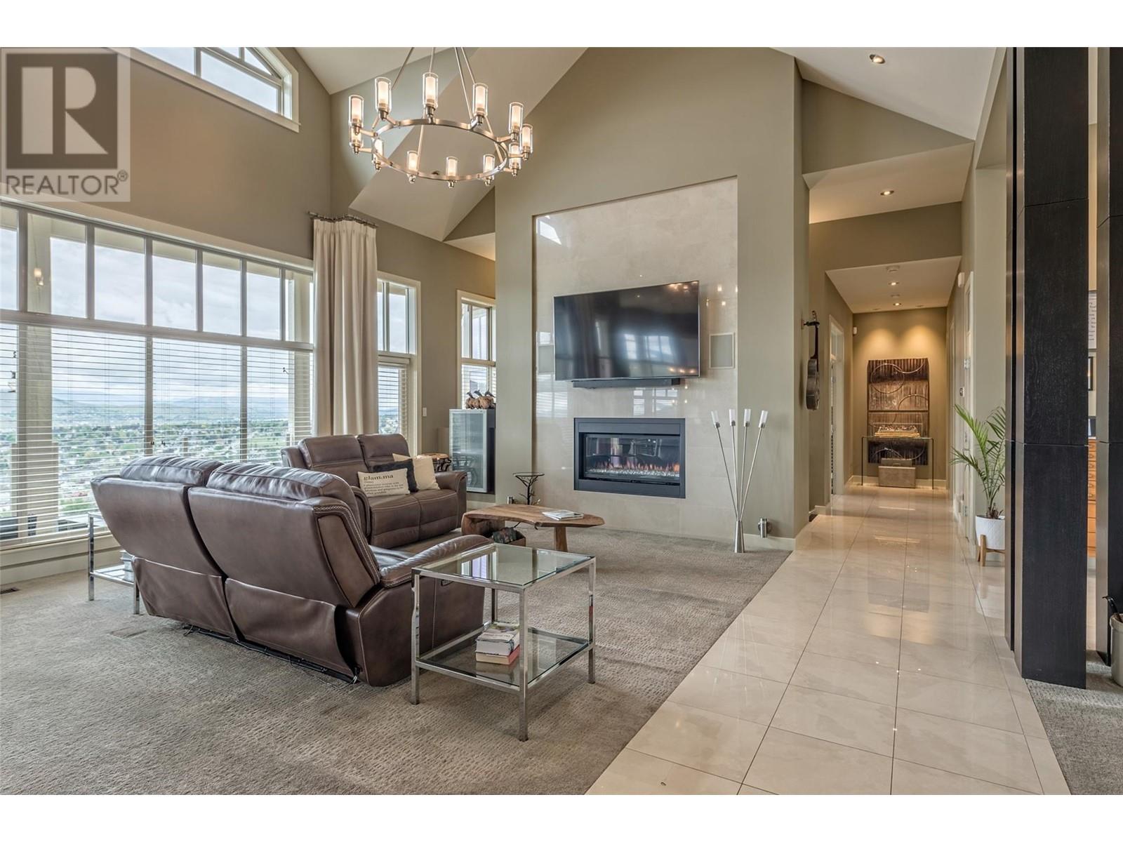 1117 Mt Fosthall Drive Unit# 10, Vernon, BC V1B3Z9