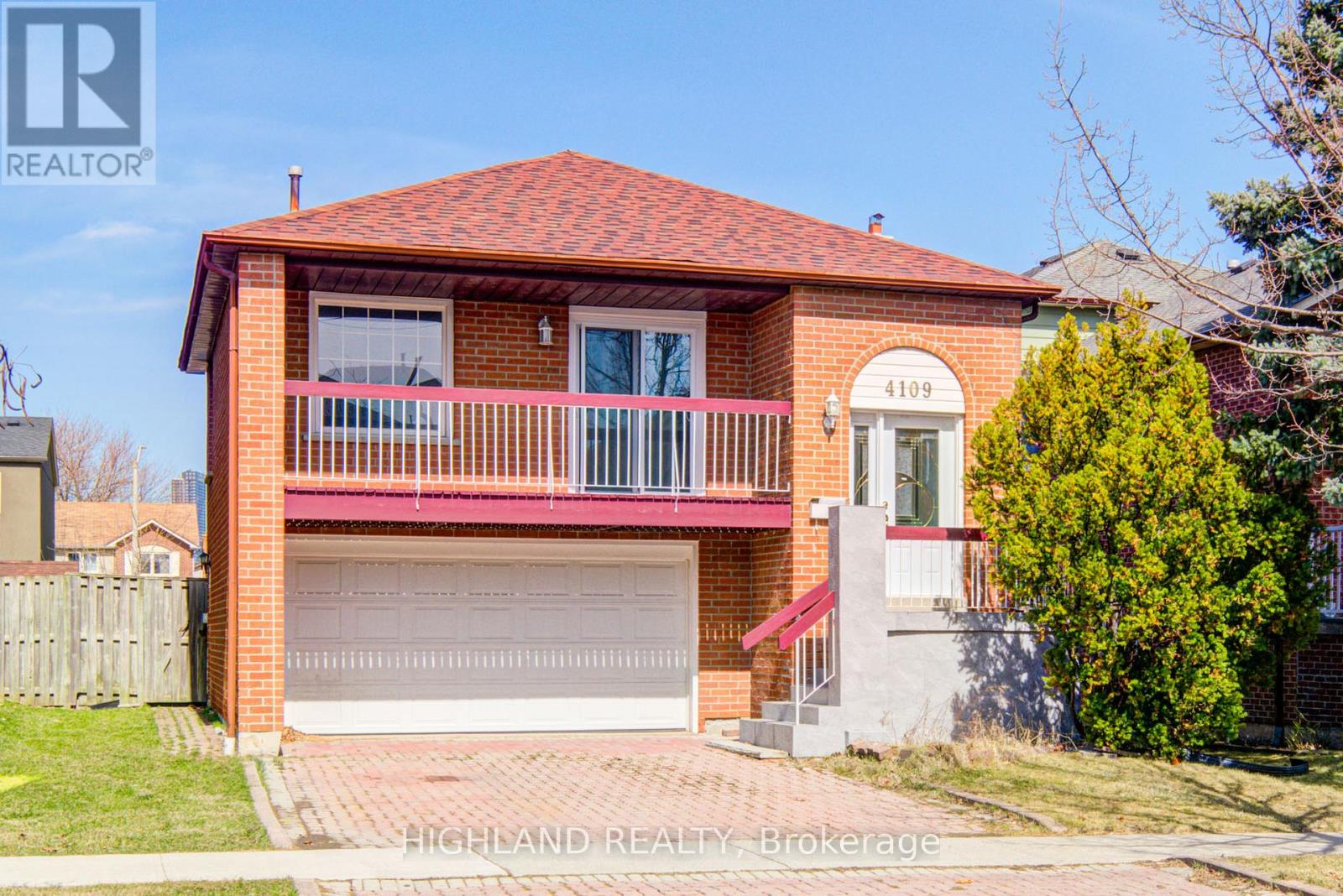 4109 Perivale Road, Mississauga, Ontario  L5C 3M7 - Photo 1 - W12162793