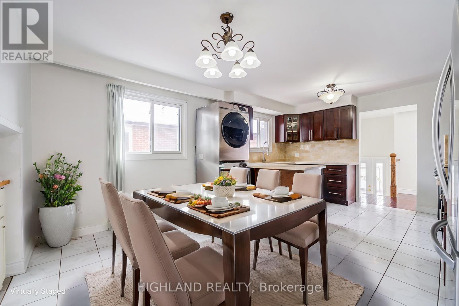 4109 Perivale Road, Mississauga, Ontario  L5C 3M7 - Photo 11 - W12162793