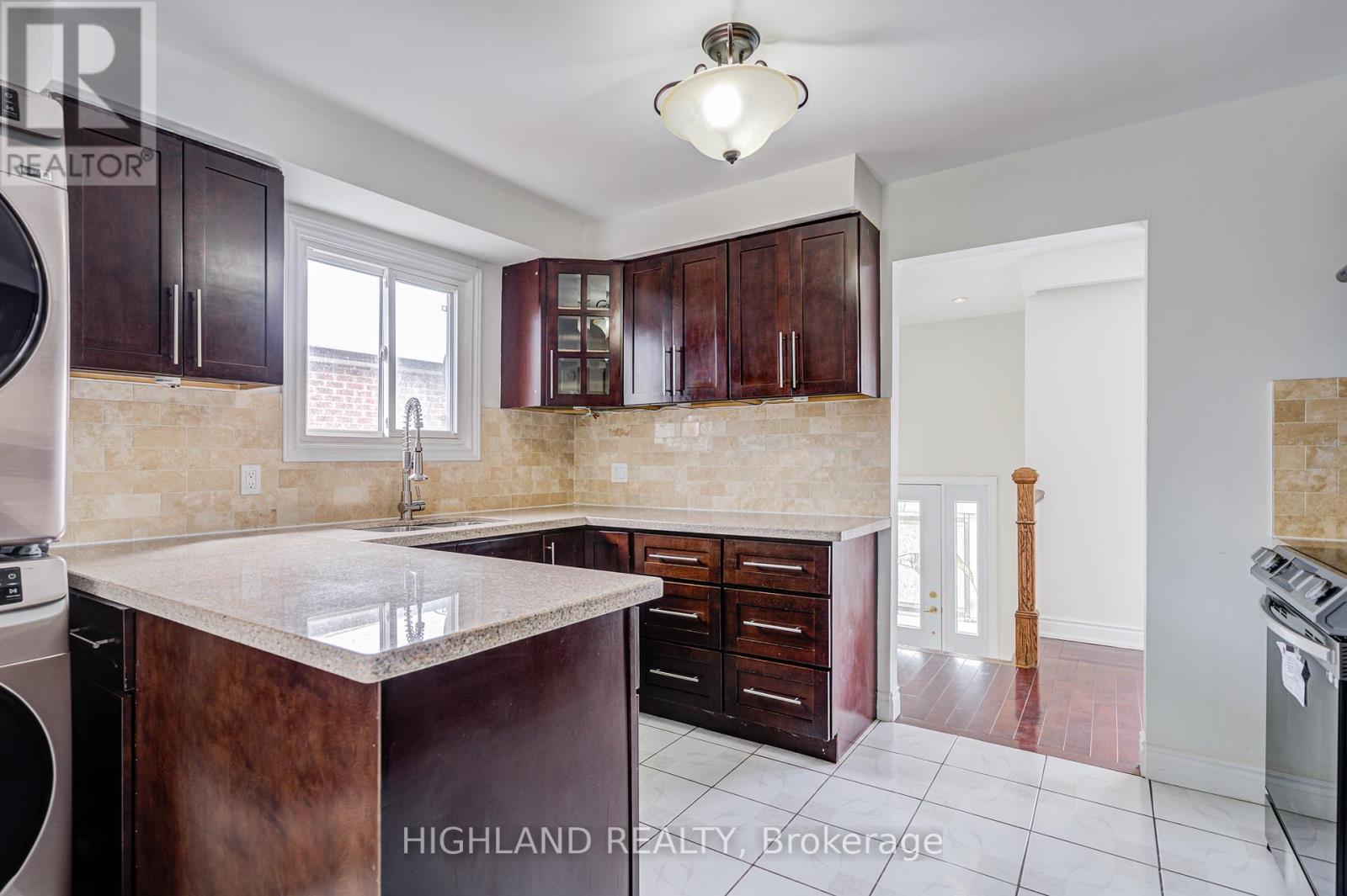 4109 Perivale Road, Mississauga, Ontario  L5C 3M7 - Photo 19 - W12162793