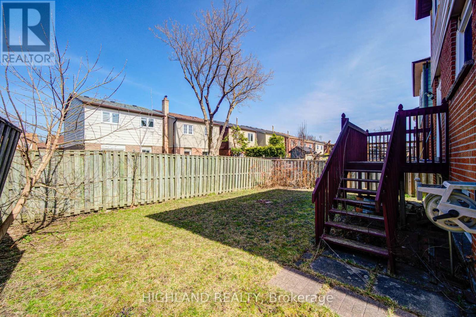 4109 Perivale Road, Mississauga, Ontario  L5C 3M7 - Photo 2 - W12162793