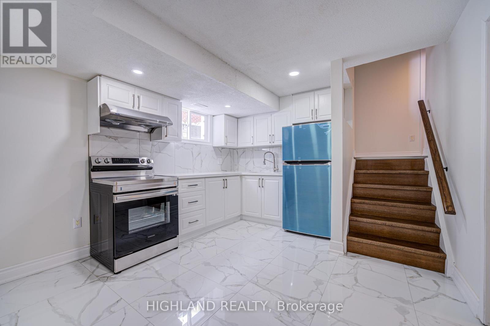 4109 Perivale Road, Mississauga, Ontario  L5C 3M7 - Photo 29 - W12162793