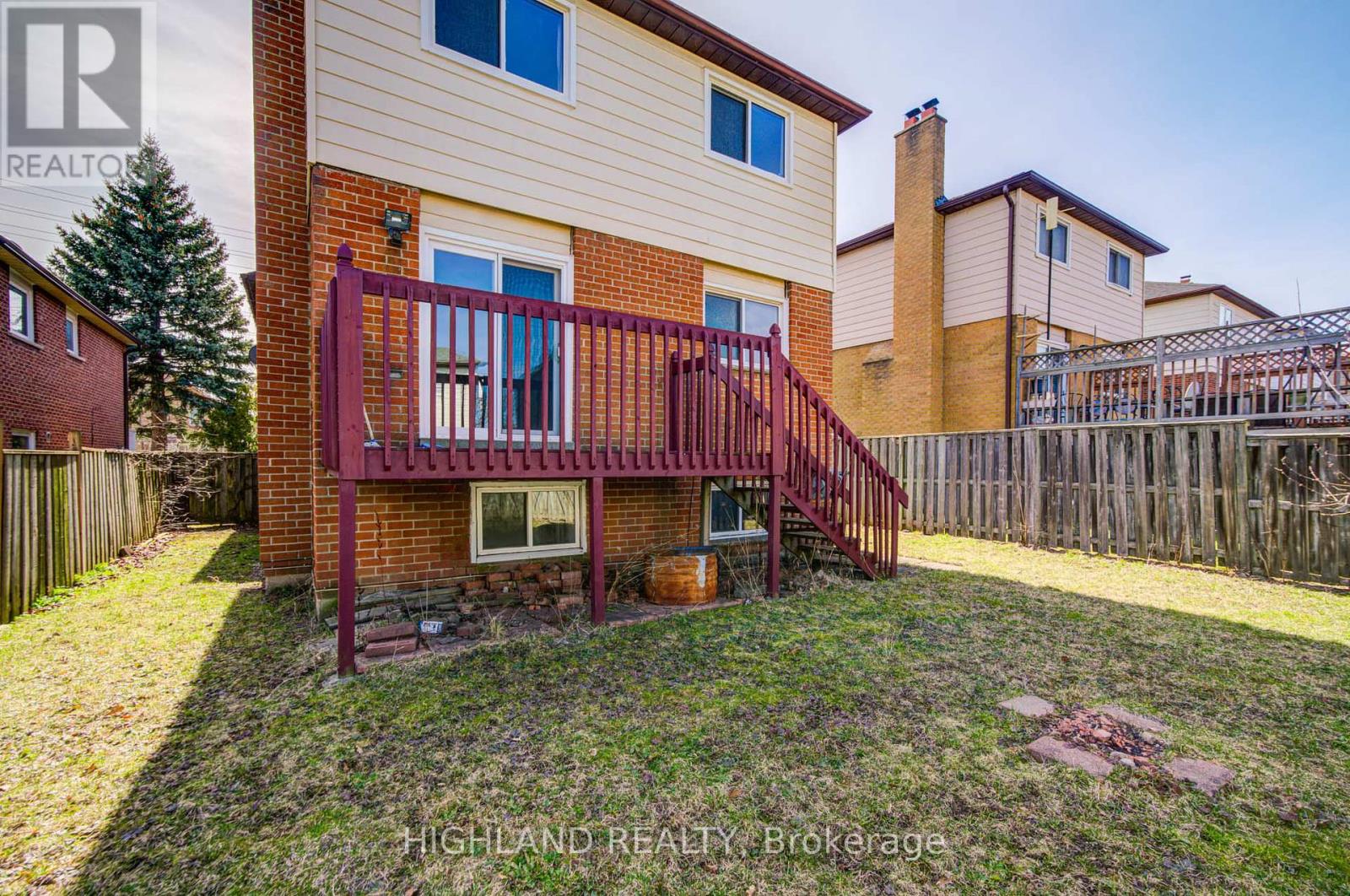 4109 Perivale Road, Mississauga, Ontario  L5C 3M7 - Photo 3 - W12162793