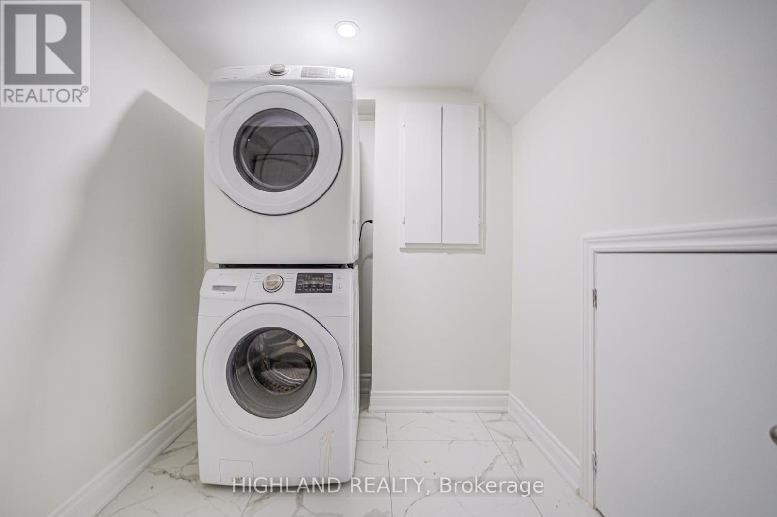 4109 Perivale Road, Mississauga, Ontario  L5C 3M7 - Photo 32 - W12162793