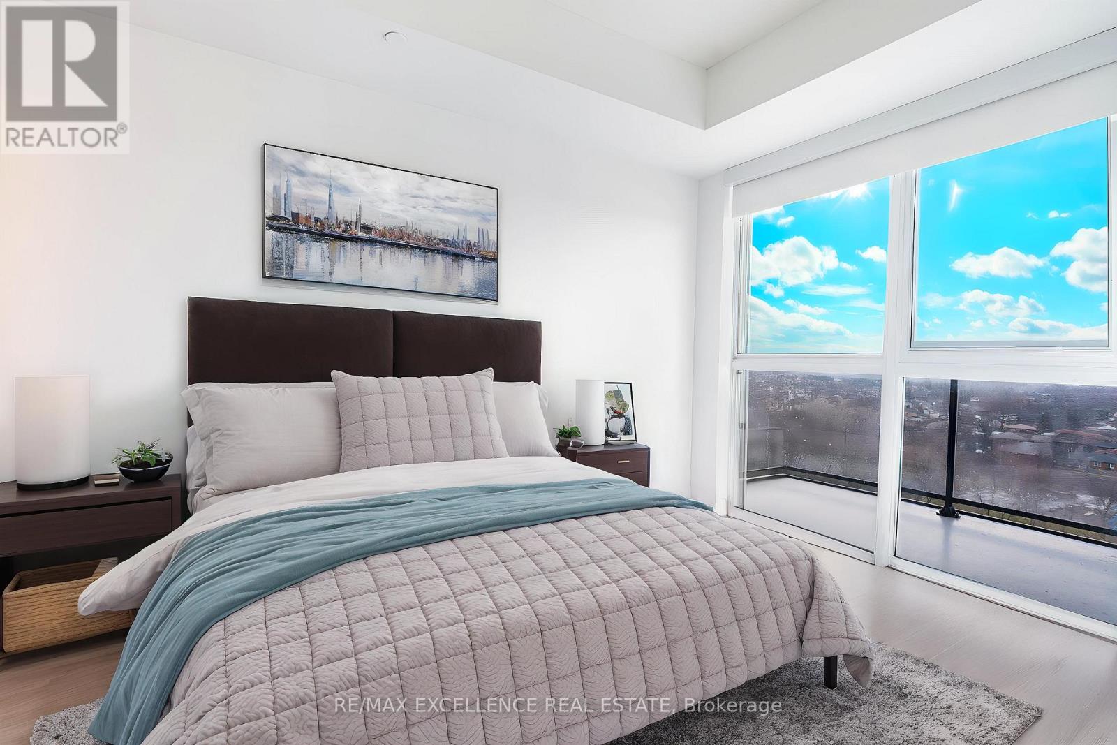 922 - 50 George Butchart Drive, Toronto, Ontario  M3K 2C5 - Photo 4 - W12162803